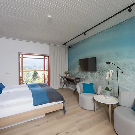 Hotel Kleines Kärnten 4*