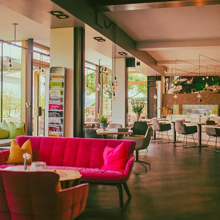 Hotel Kleines Kaernten 4*
