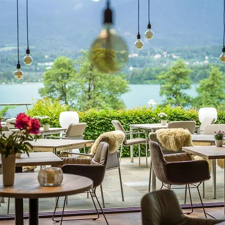 Hotel Kleines Karnten 4*